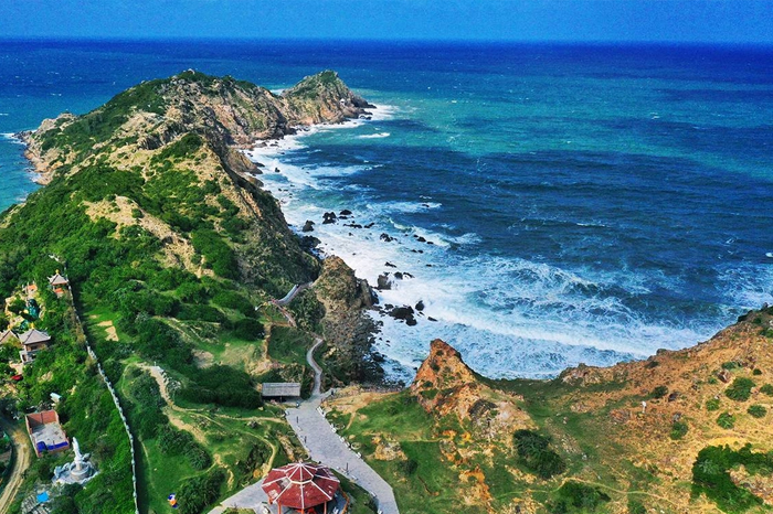 Tour Phú Yên - Qui Nhơn (Gành Đá Đĩa - Ghềnh Ráng - Kỳ Co - Eo Gió - Chùa Ông Núi)