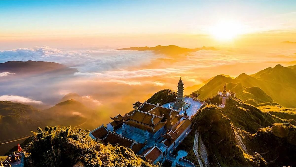 Bản làng và núi non Sa Pa