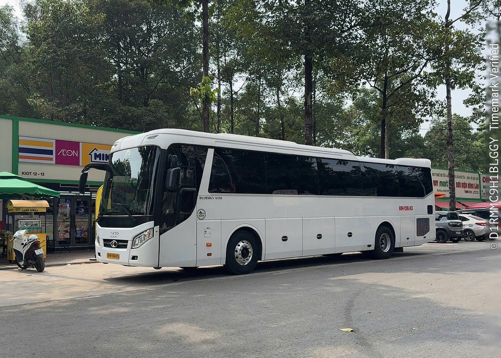 Thaco Bluesky phục vụ chuyến đi dài và company trip